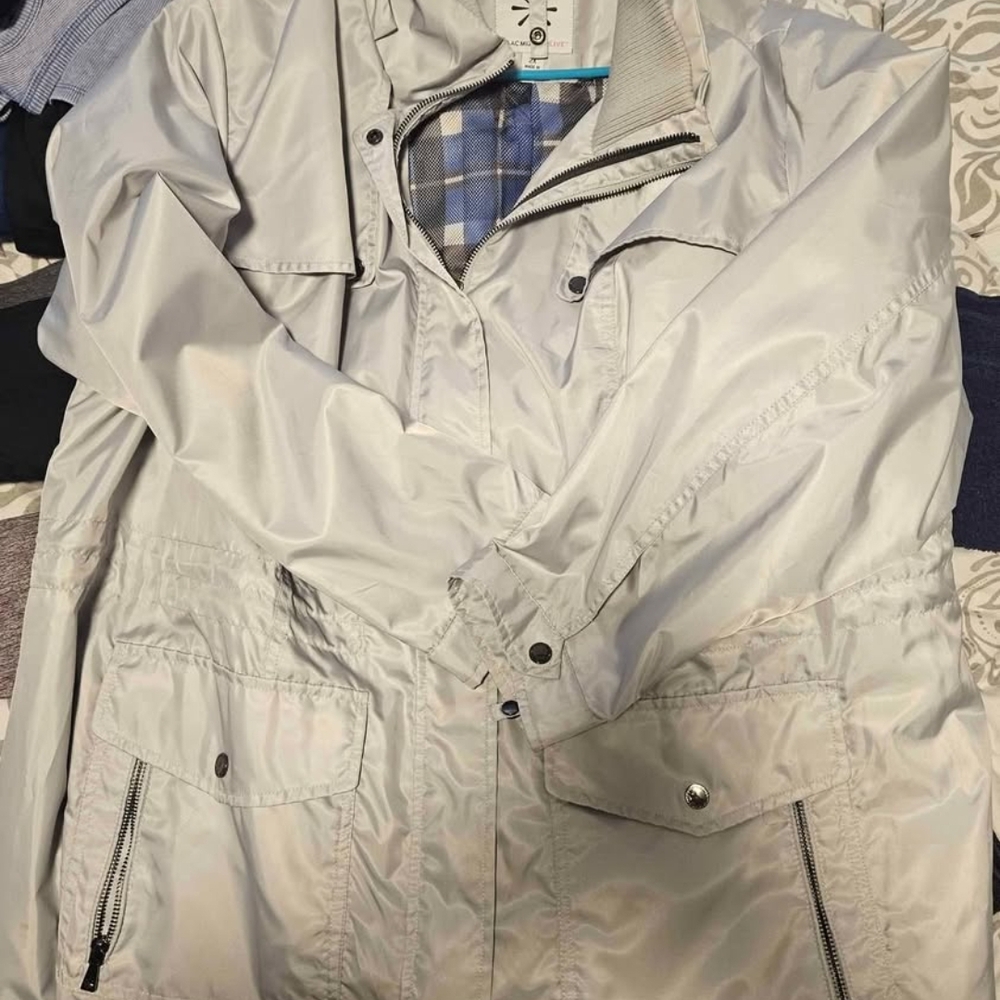 Isaac Mizrahi Light Gray Rain Jacket